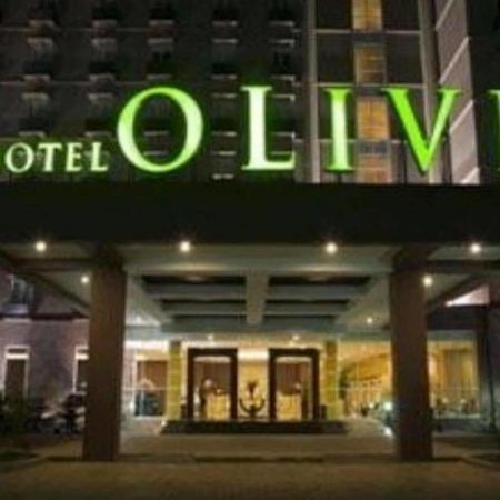 Hotel Olive Tangerang Buitenkant foto