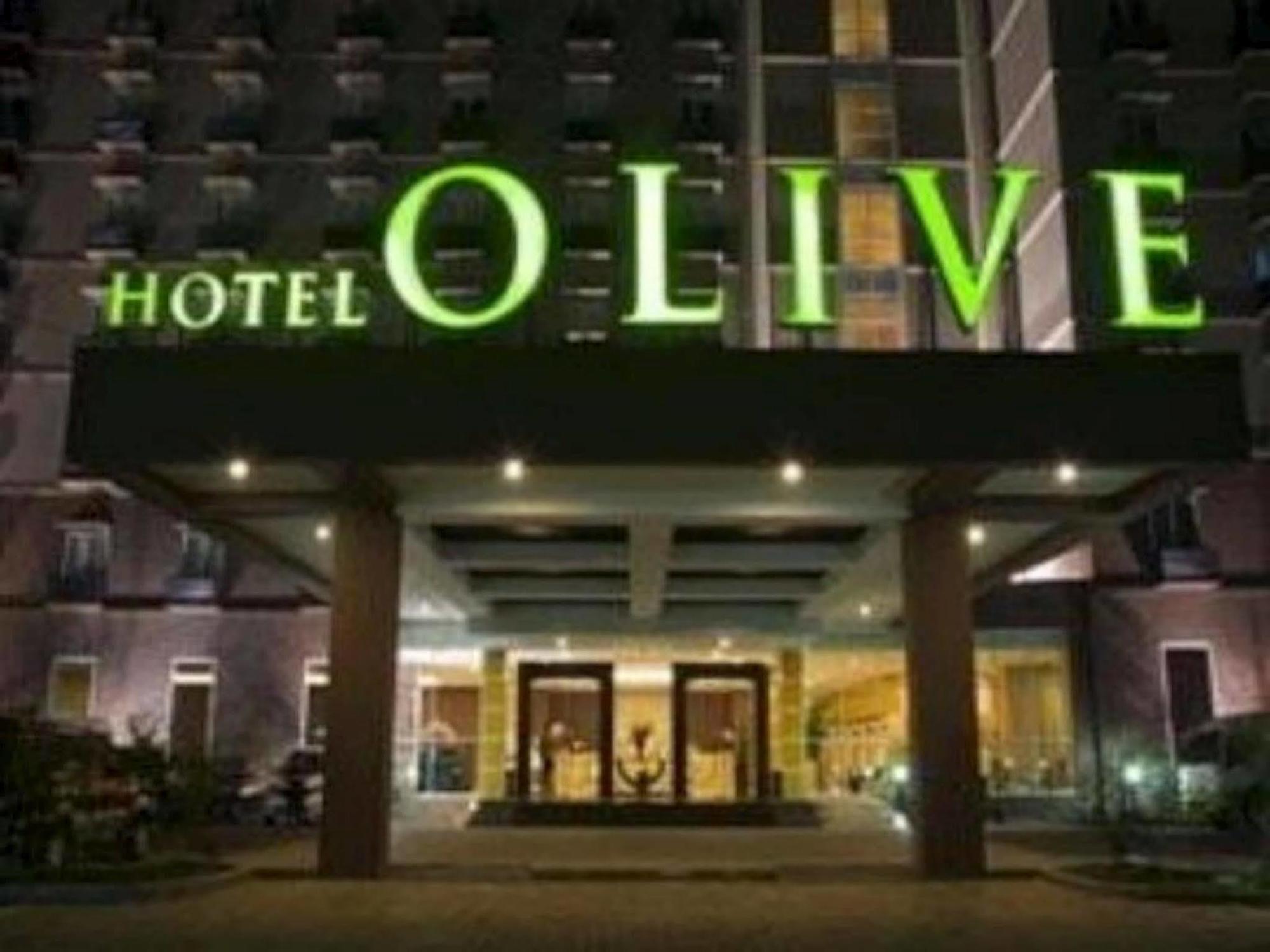 Hotel Olive Tangerang Buitenkant foto