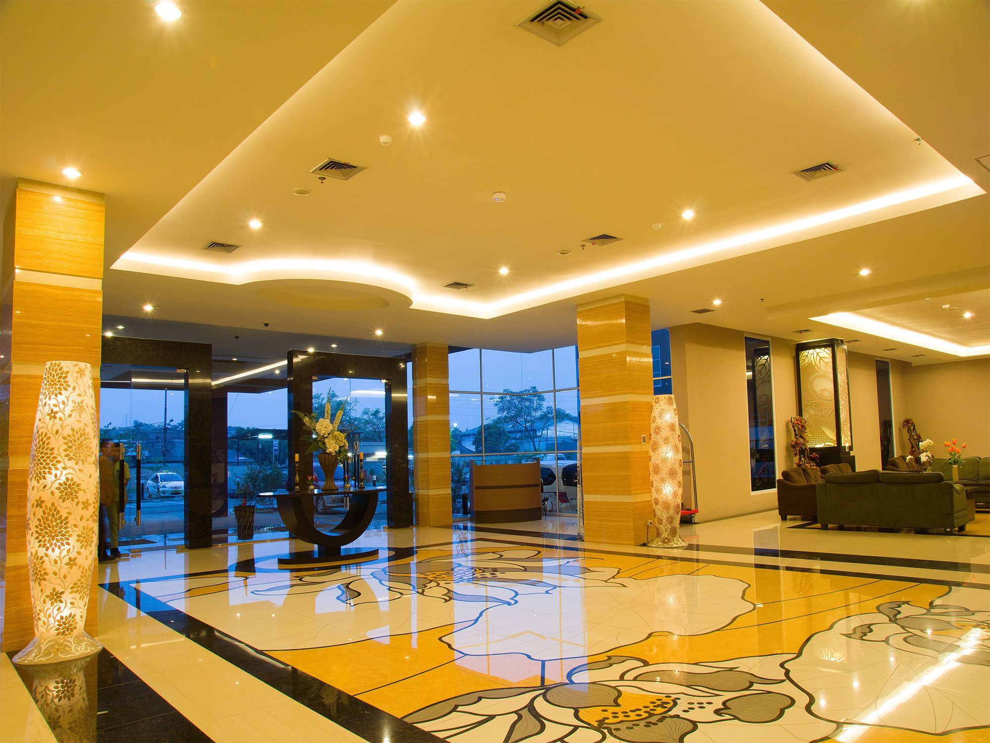 Hotel Olive Tangerang Buitenkant foto